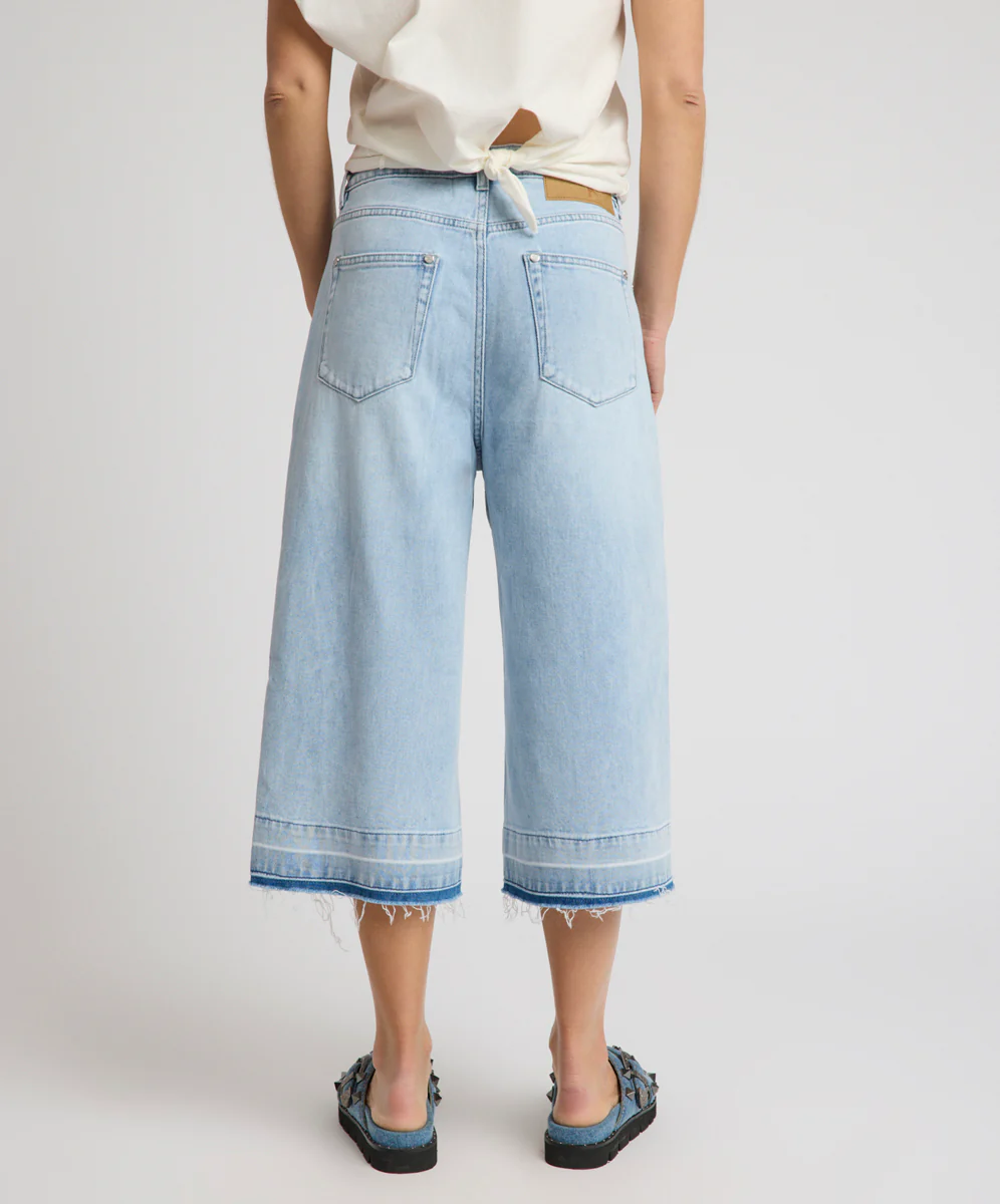 720'S Mid Waist Super Long Length Boyfriend Denim Jorts - Blue Latte - Image 5