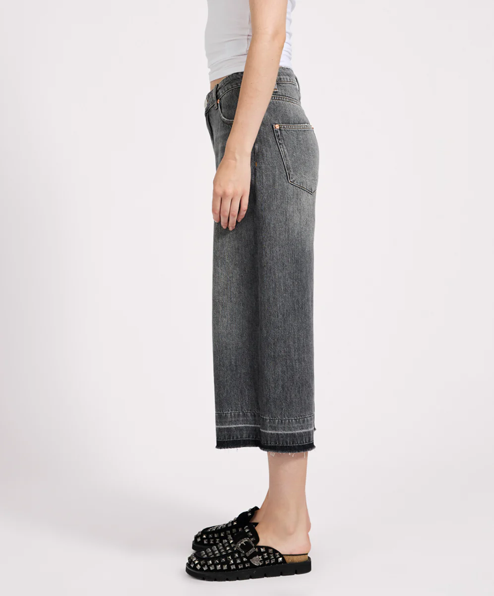 720'S Mid Waist Super Long Length Denim Jorts - Charcoal - Image 4