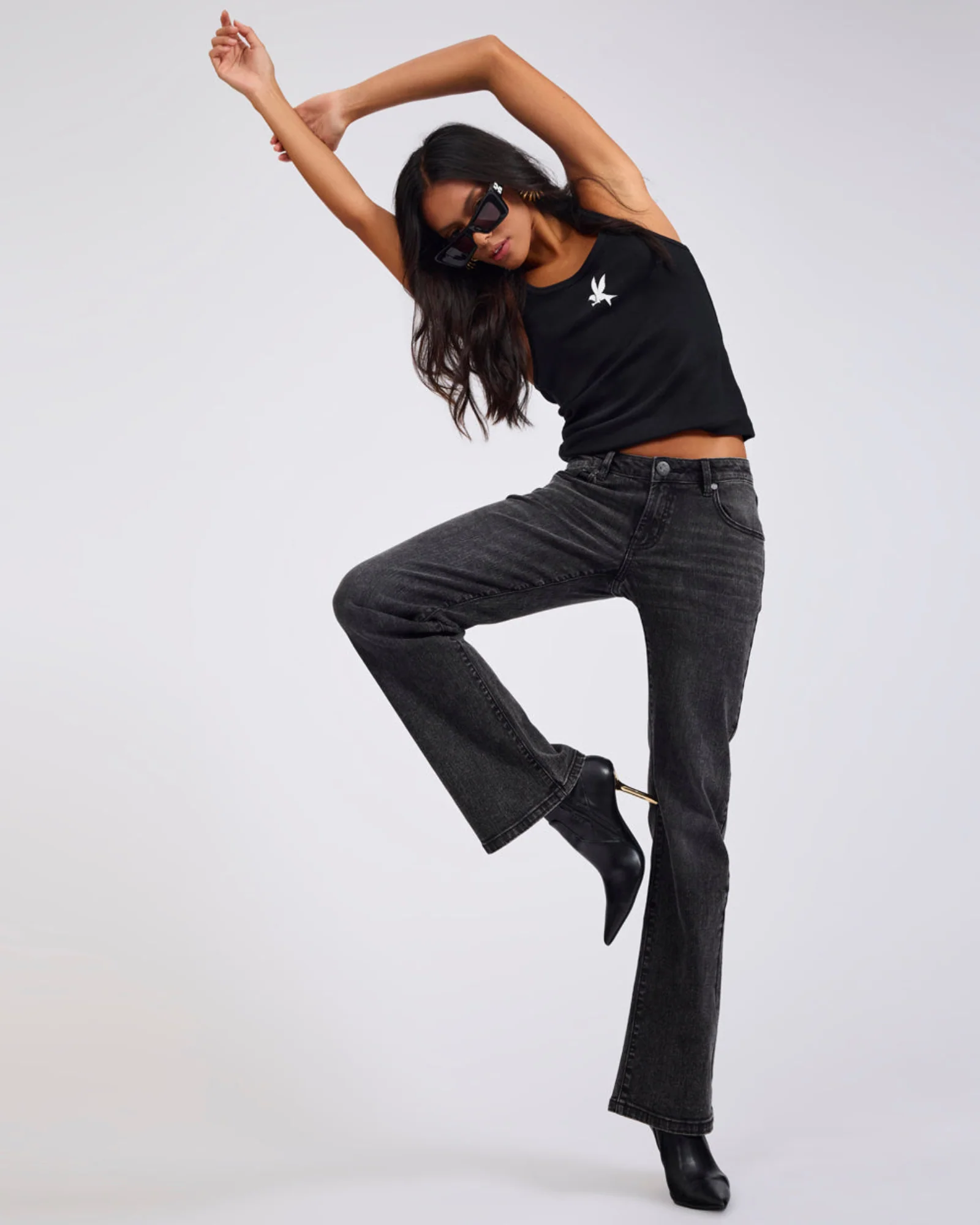 Alice Low Waist Bootcut Denim Jeans - Washed Black - Image 9