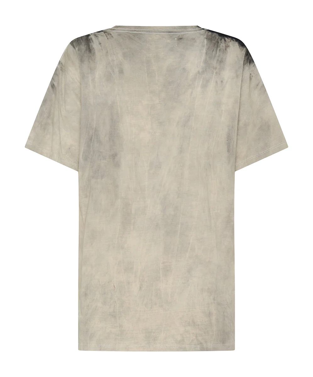 Beaming Heart Boyfriend Tee - White and Black - Image 11