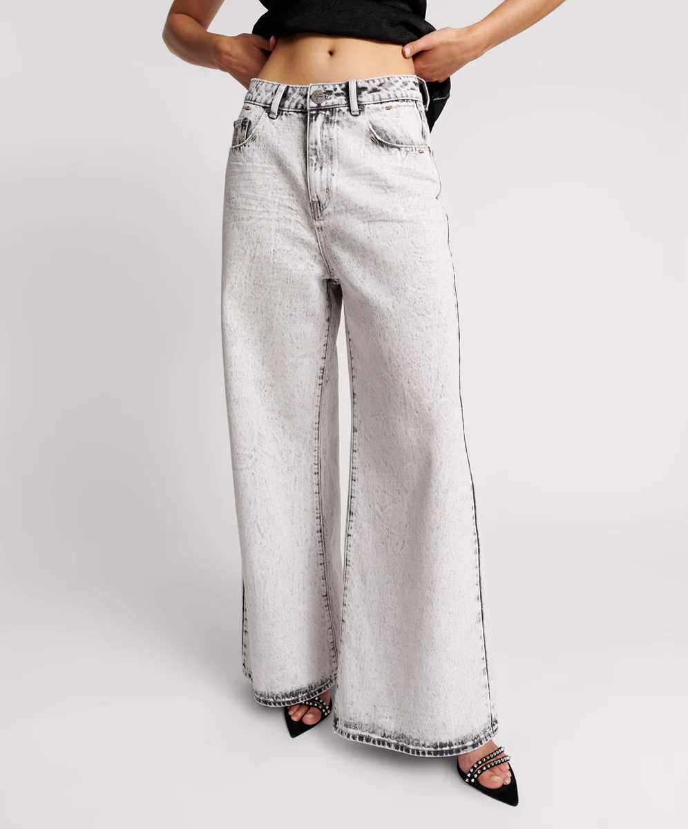 Love Machines Mid Waist Super Wide Leg Denim Jeans - Bianco - Image 2