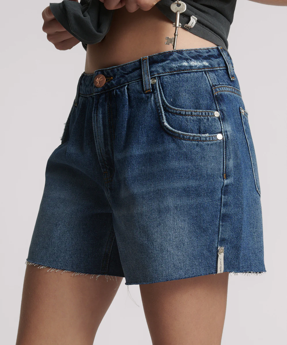 Shakers Low Waist Super Relaxed Denim Shorts - Blue Thunder - Image 4