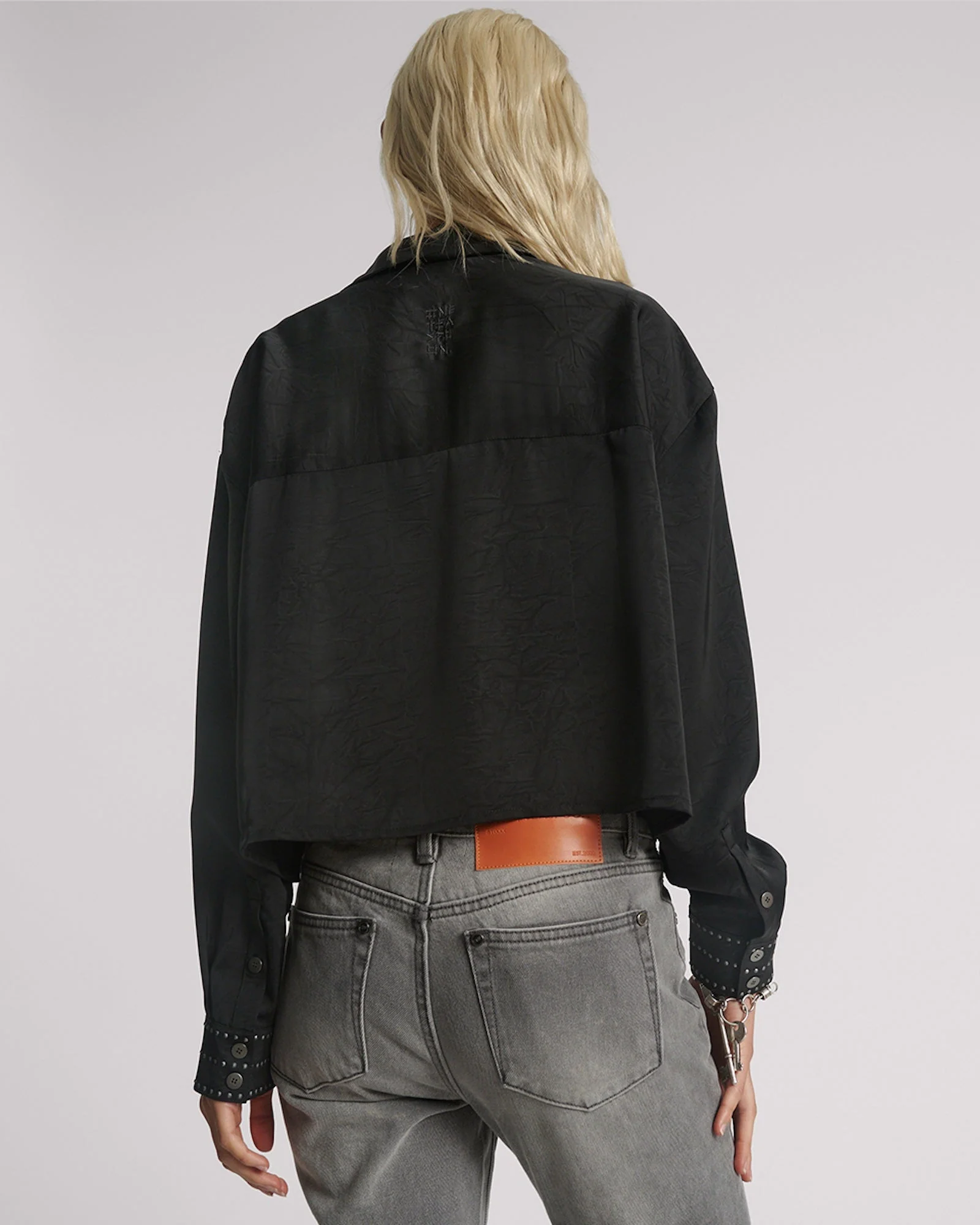 Crushed Satin Oversized Pocket Cropped Shirt - Black - Image 3