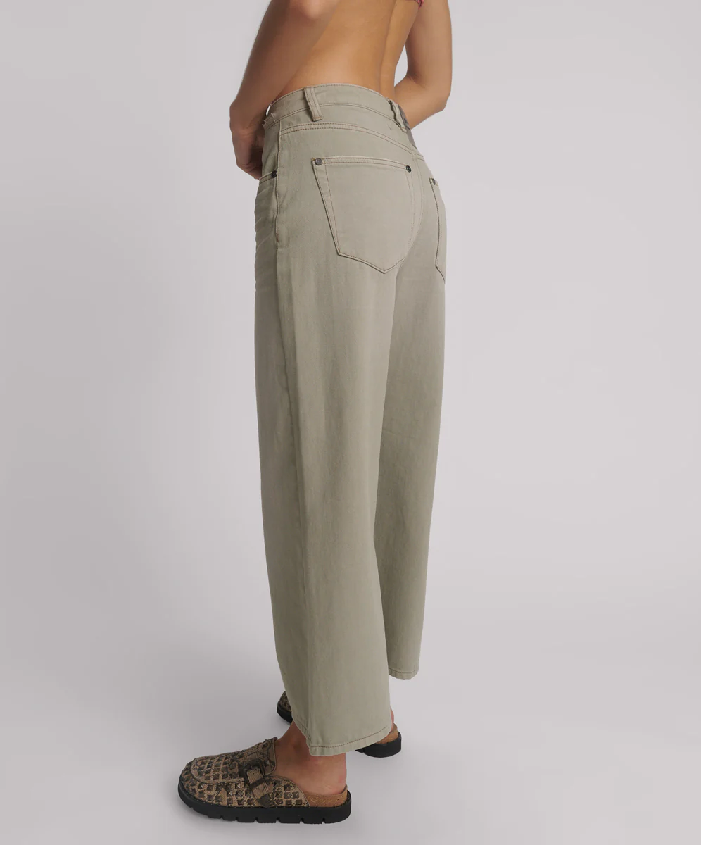 Love Machines Mid Waist Super Wide Leg Cropped Denim Jeans - Faded Khaki - Image 3