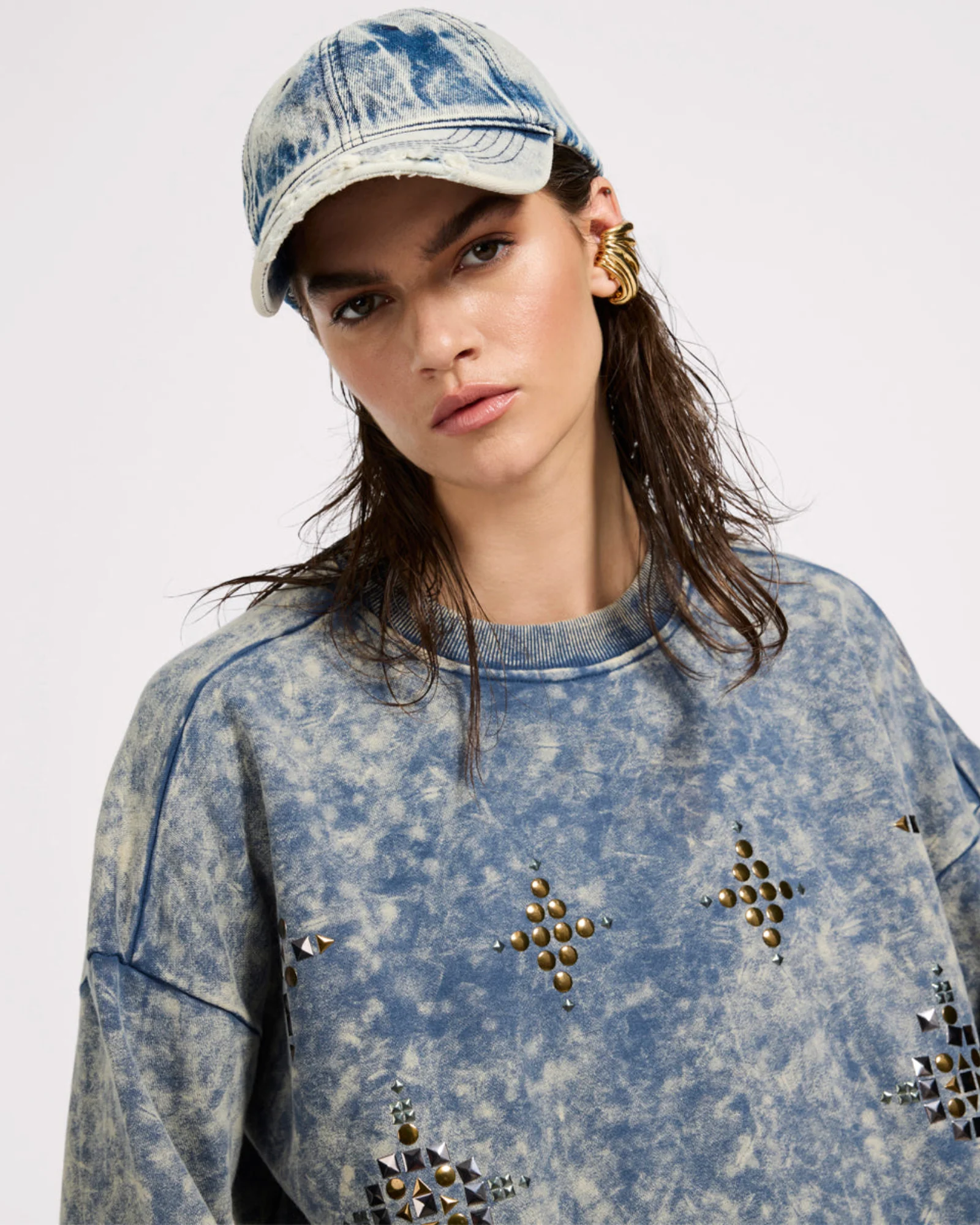 Fleece Cropped Star Studded Sweater - Acid Wash Blue - Image 10