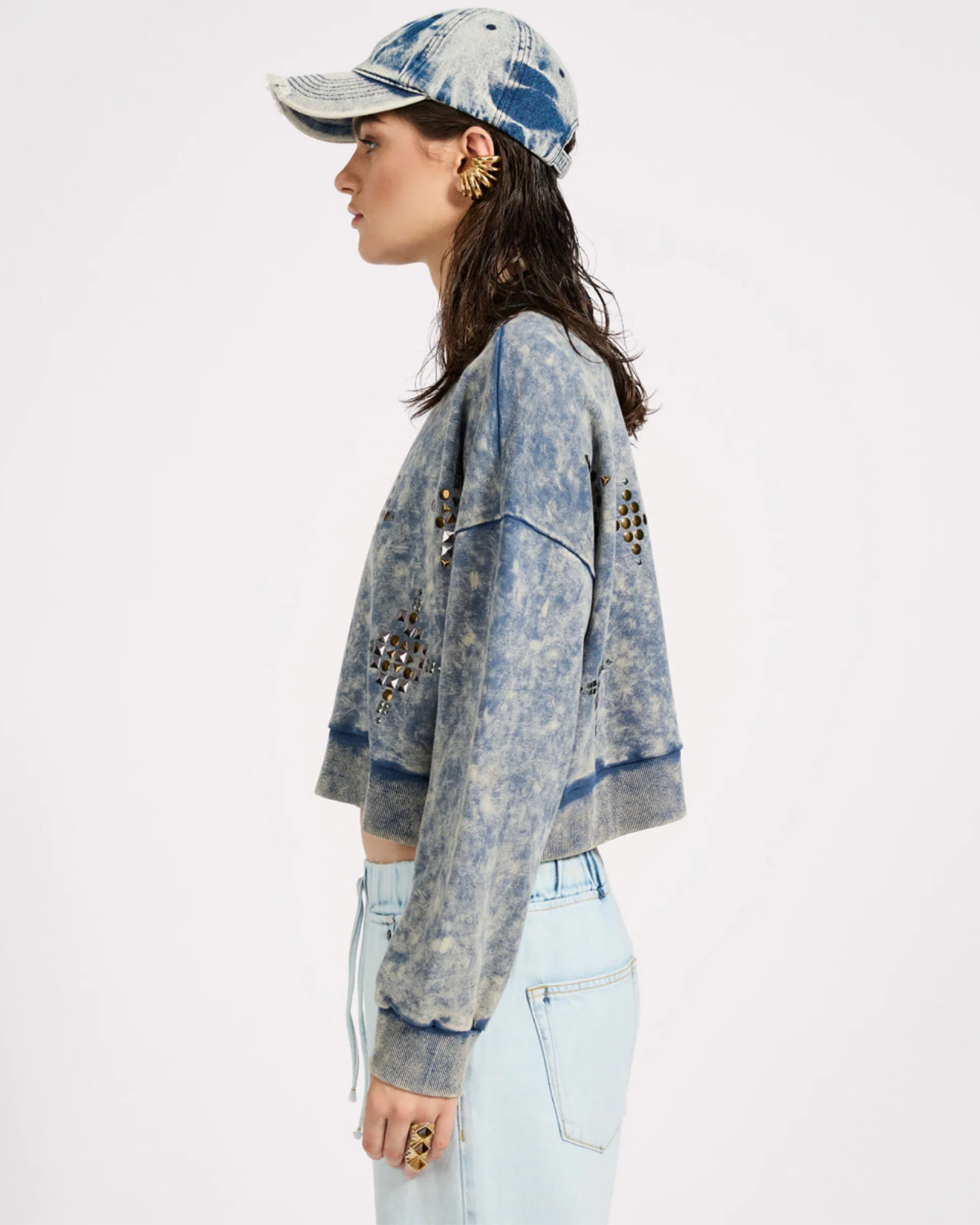 Fleece Cropped Star Studded Sweater - Acid Wash Blue - Image 5