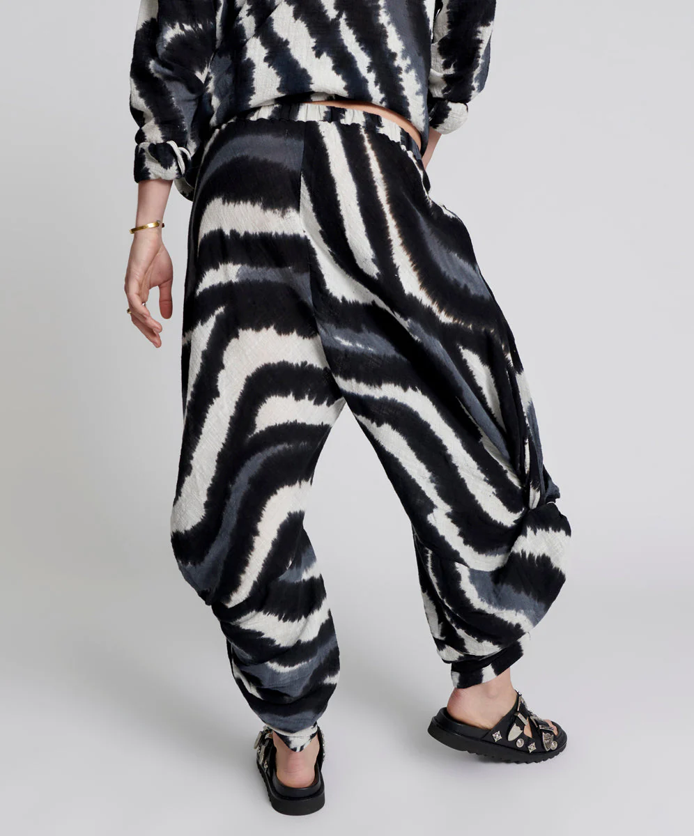 HAND PAINTED ECLIPSE GYPSY HAREM PANTS - Image 5