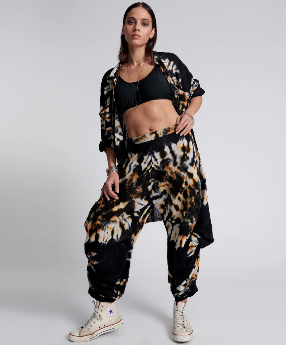 HAND PRINTED STORM FLOWER PANTS - Image 2
