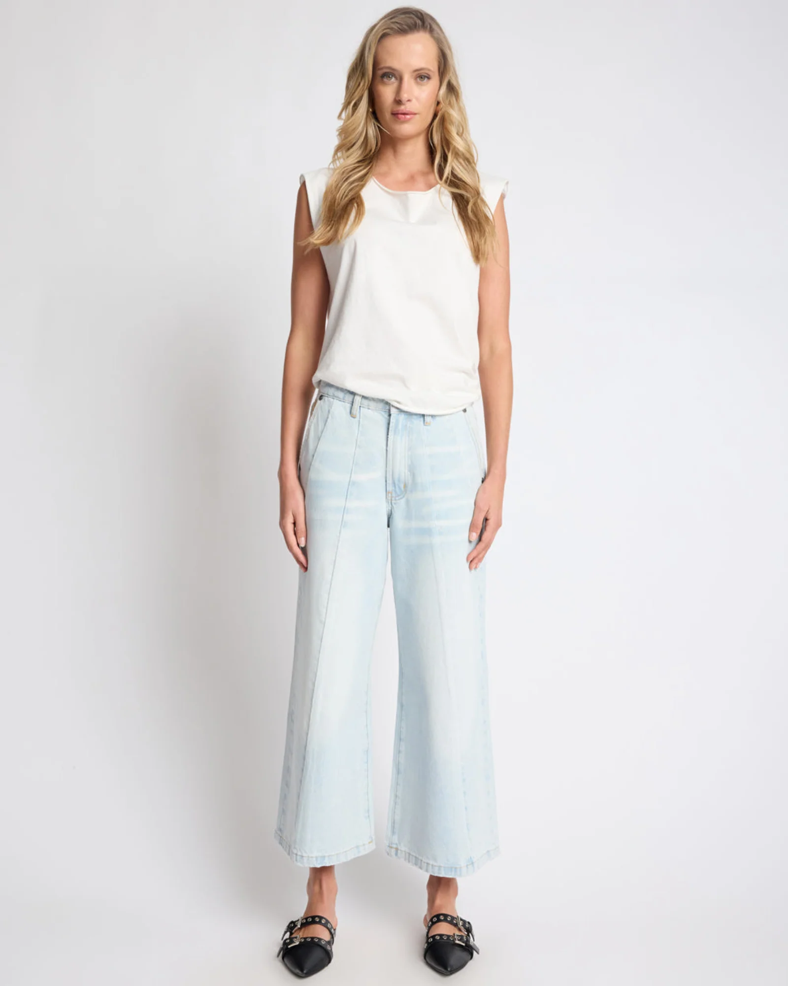 Hayden Mid Waist Wide Leg Cropped Denim Jeans - Bel Air Blue - Image 3