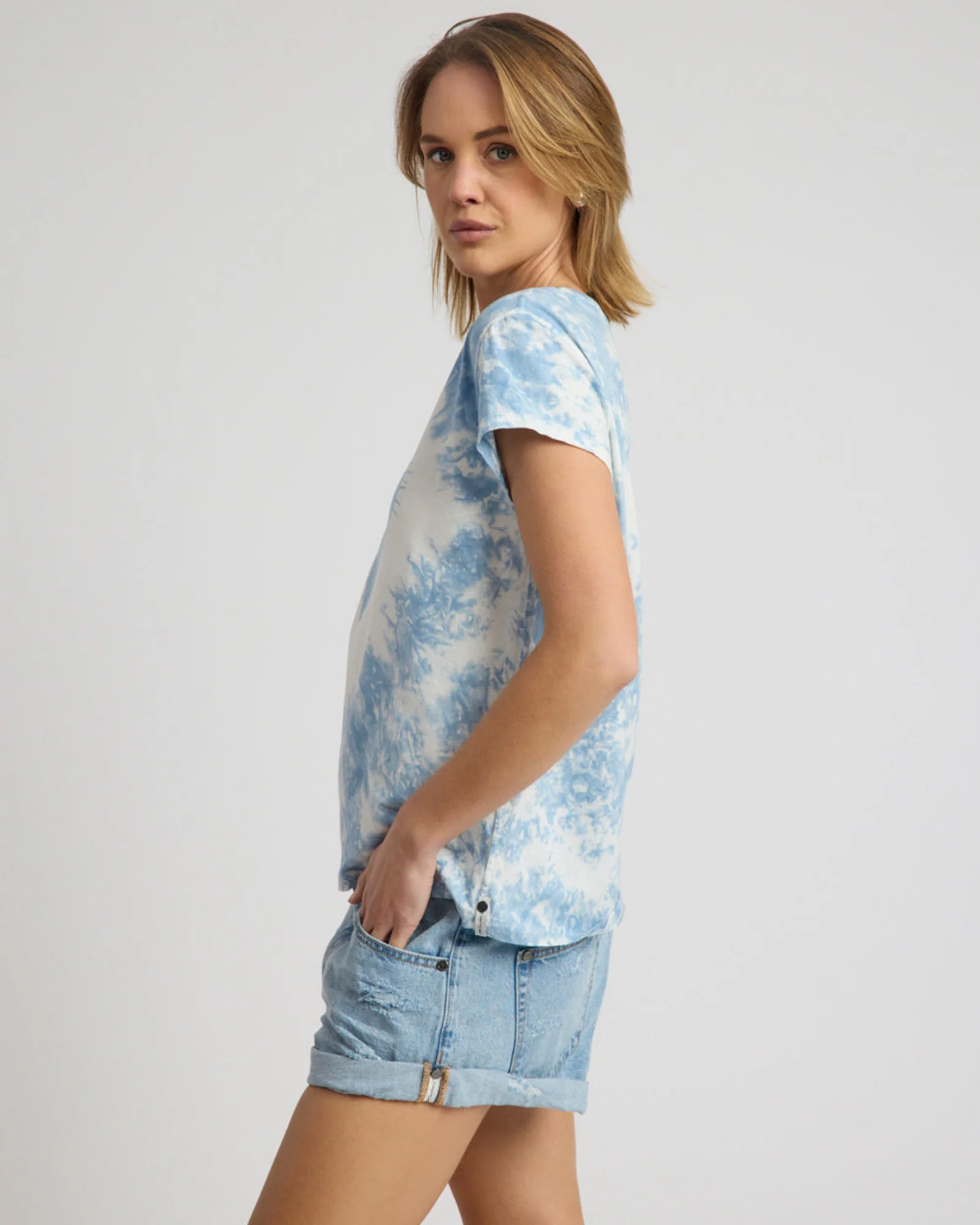 Heart Tie Dye Classic Tee - Faded Blue - Image 4