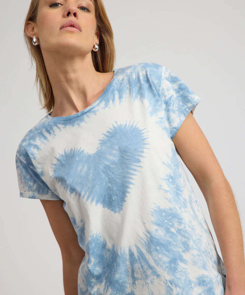 Heart Tie Dye Classic Tee - Faded Blue - Image 9