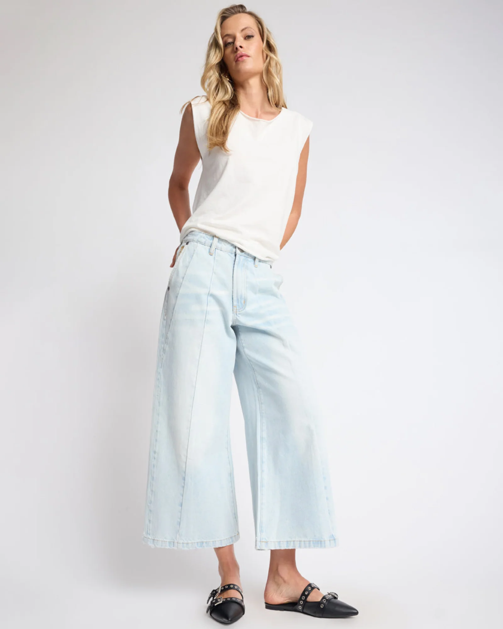 Jackson Mid Waist Wide Leg Denim Jeans - Blue Chrome - Image 2