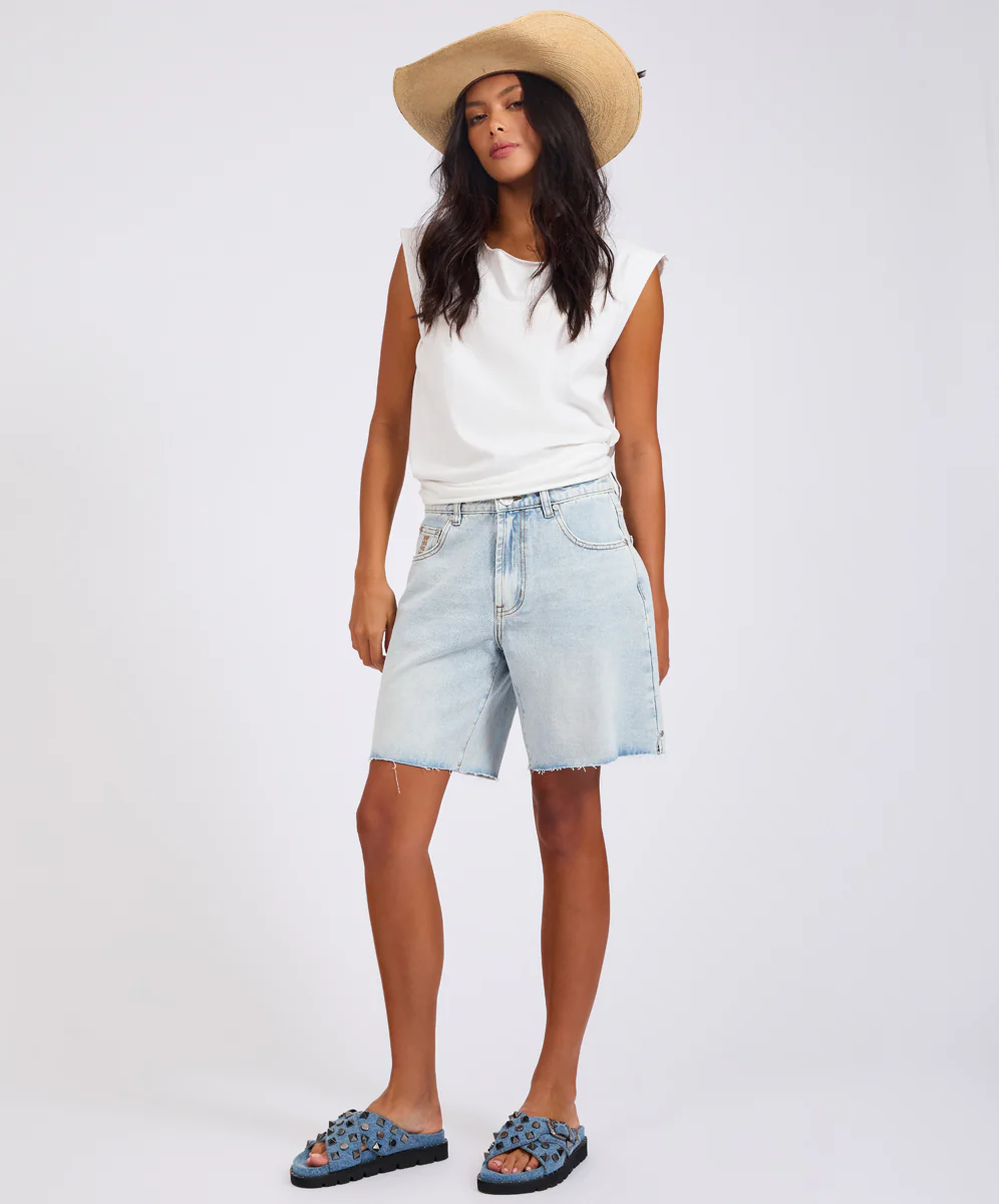 Jacksons Mid Waist Wide Leg Denim Shorts - Image 13