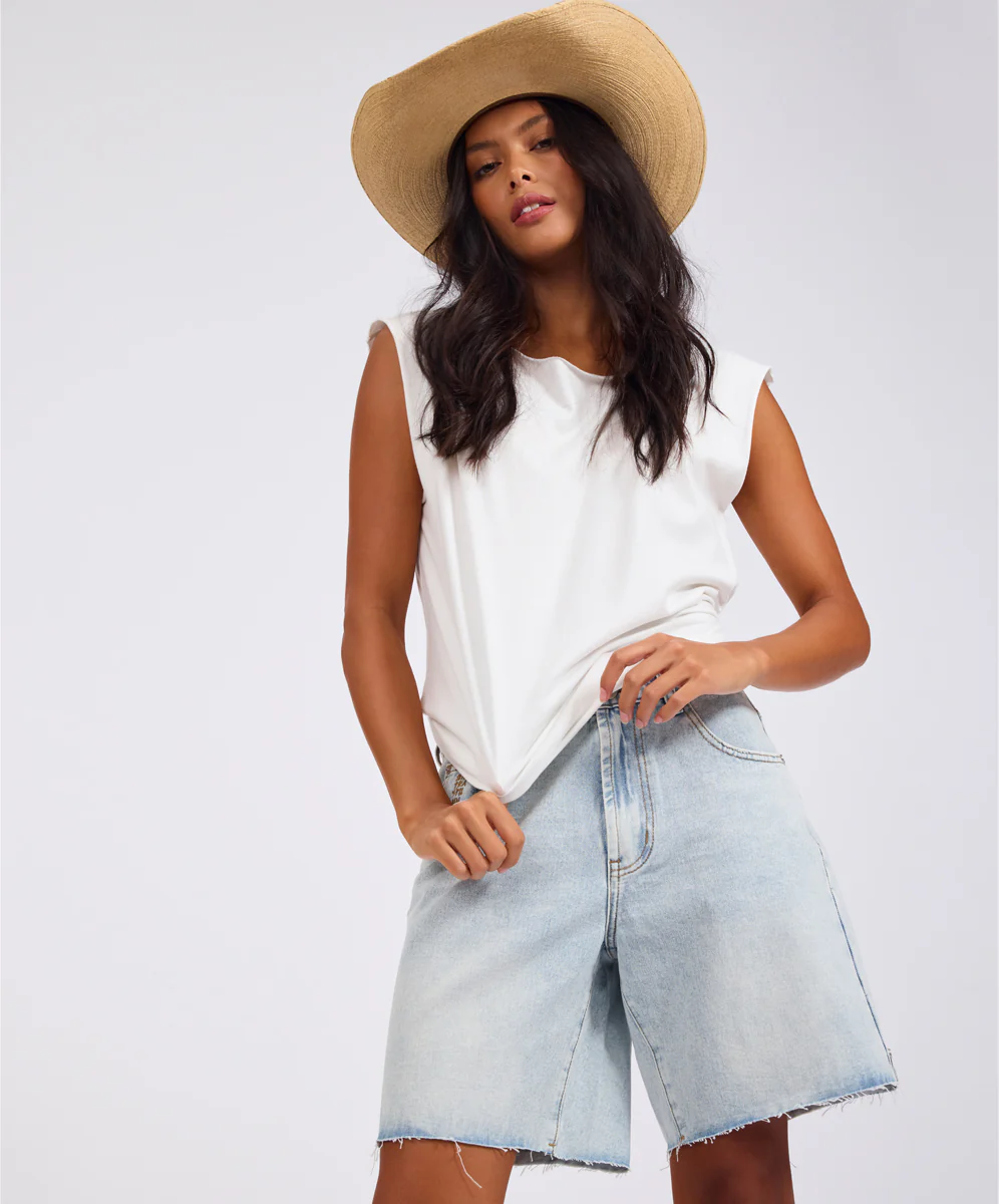 Jacksons Mid Waist Wide Leg Denim Shorts - Image 4