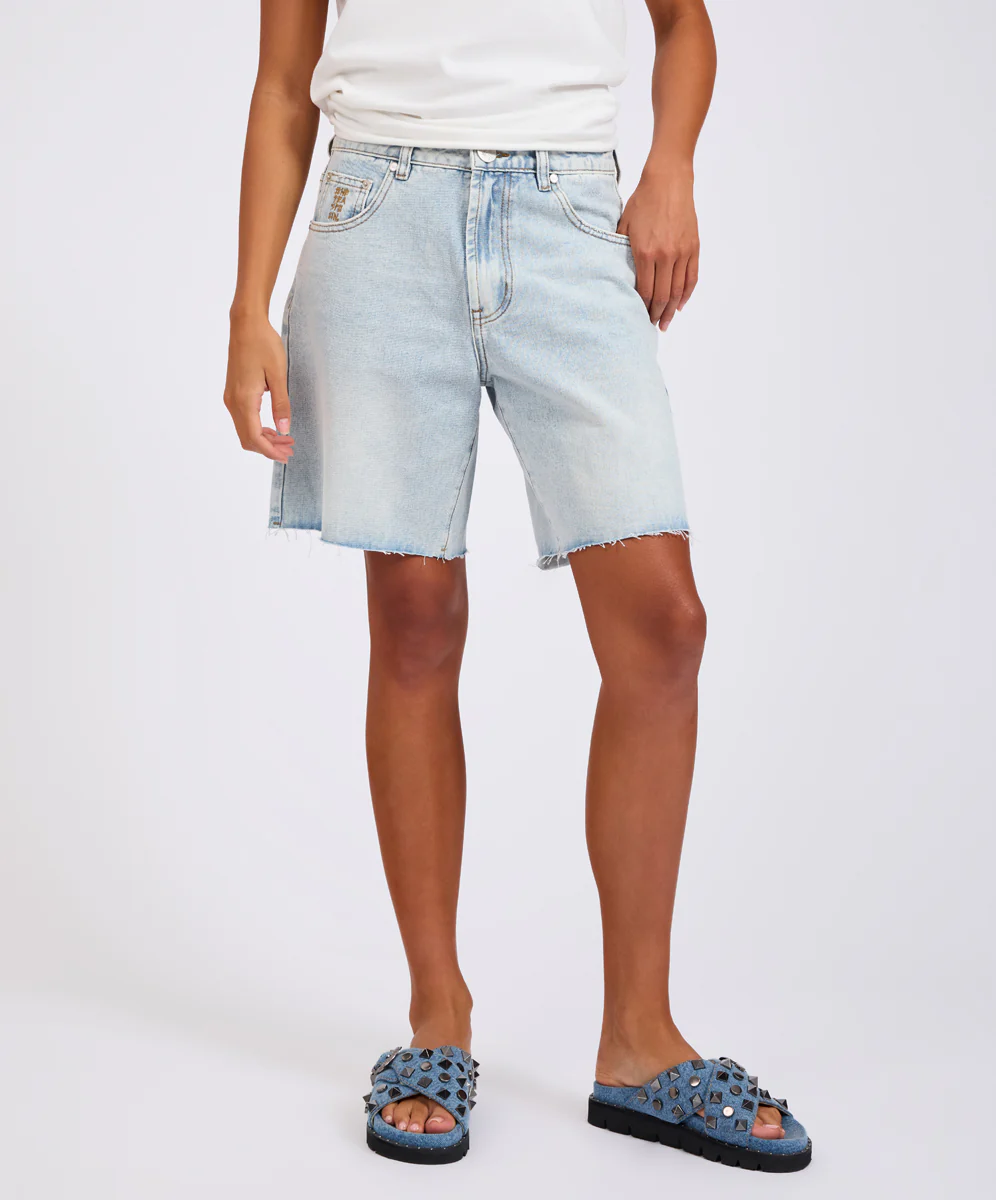 Jacksons Mid Waist Wide Leg Denim Shorts - Image 5
