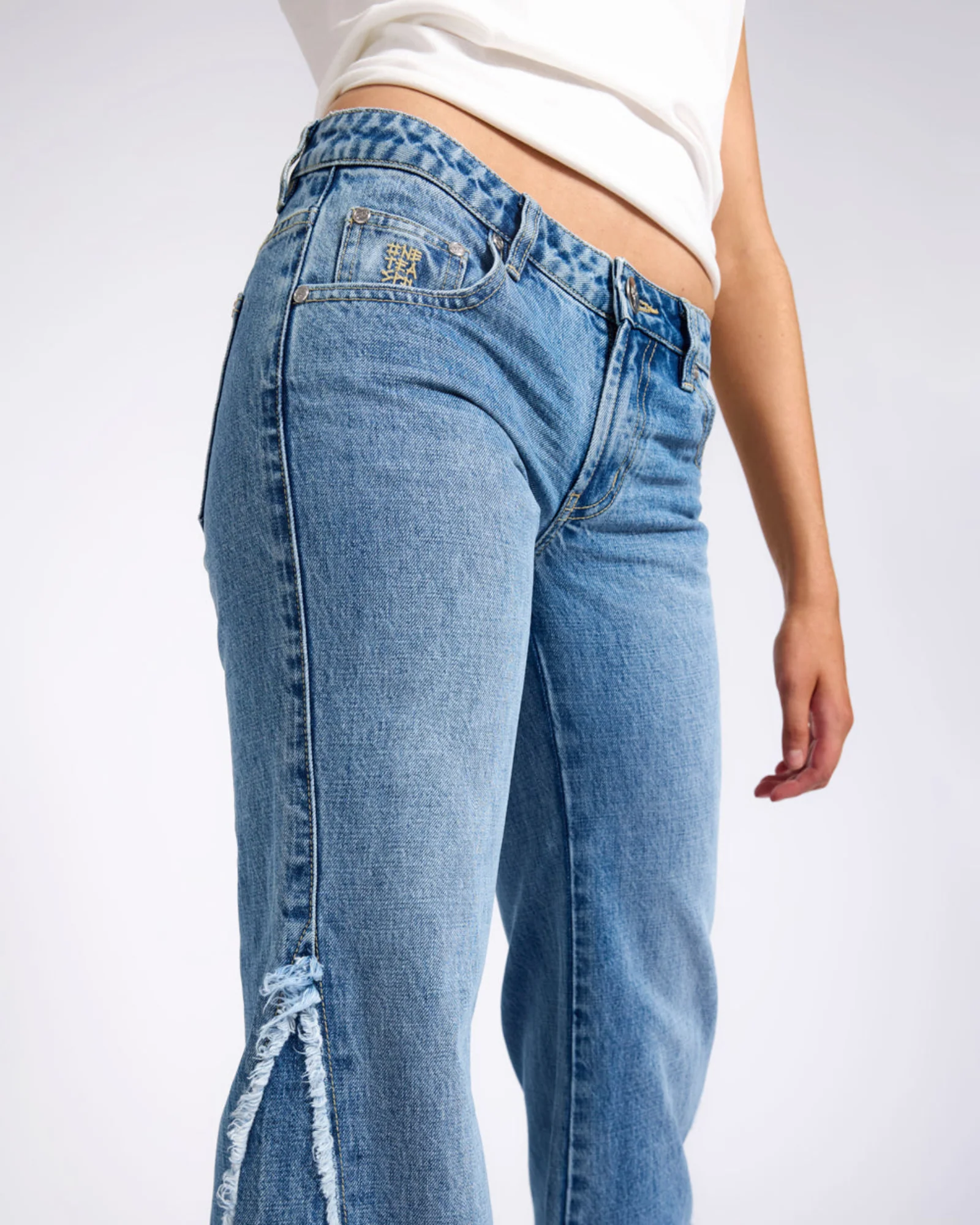 Johnnies Low Waist Wide Leg Flared Denim Jeans - Image 8