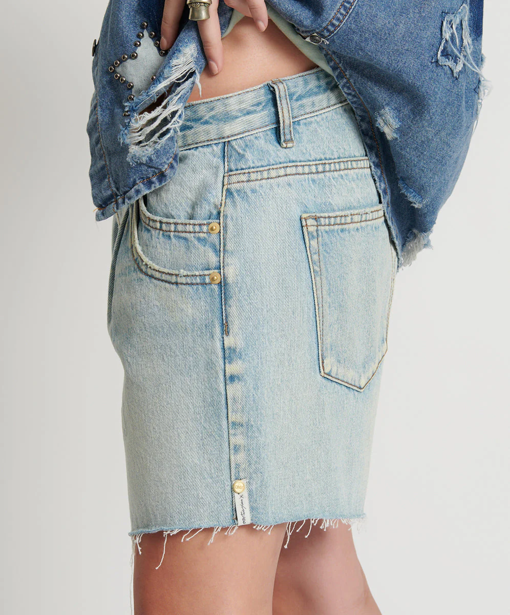 Shakers Low Waist Super Relaxed Denim Shorts - Kansas Blue - Image 3