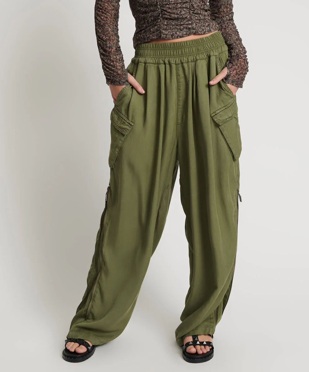 KHAKI TENCEL PARACHUTE PANTS - Image 2