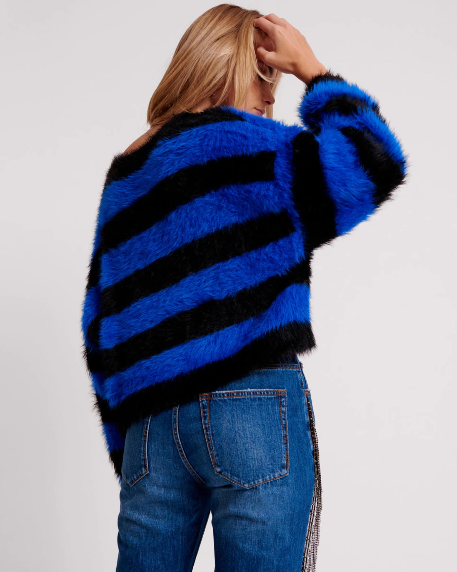 KRUGER STRIPE FLUFFY CROP KNIT SWEATER - Image 5