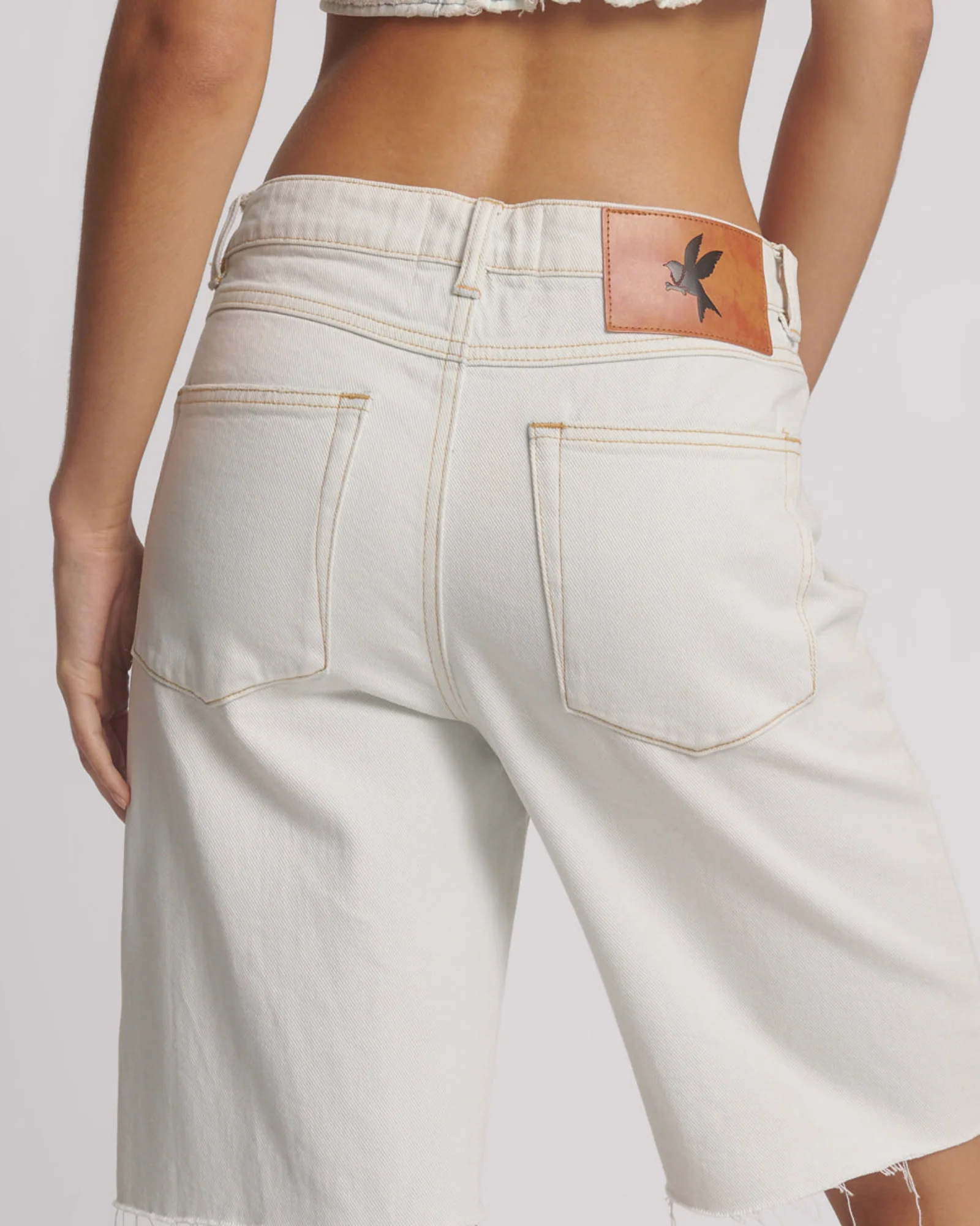 Le Cats Mid Waist Wide Leg Boyfriend Denim Jorts - Le Surf Blue - Image 4