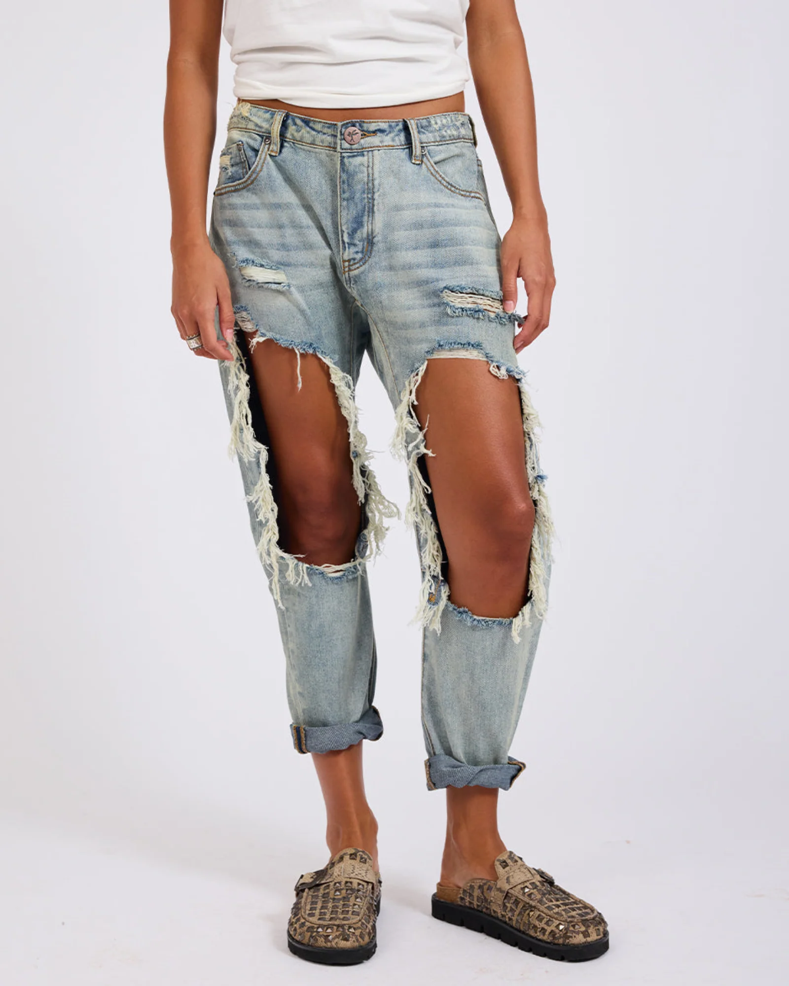 Saints Low Waist Boyfriend Denim Jeans - Montana - Image 3