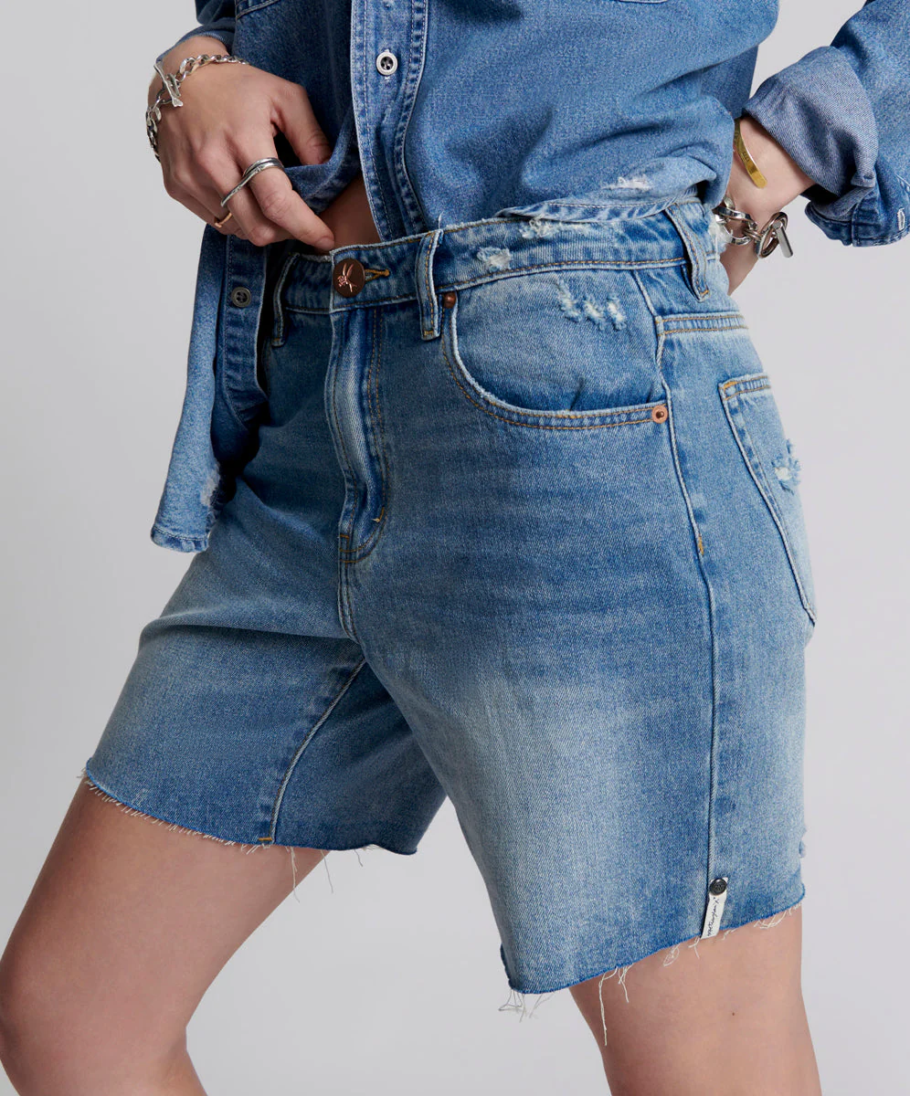 Jacksons Mid Waist Wide Leg Denim Shorts - Pacifica - Image 3
