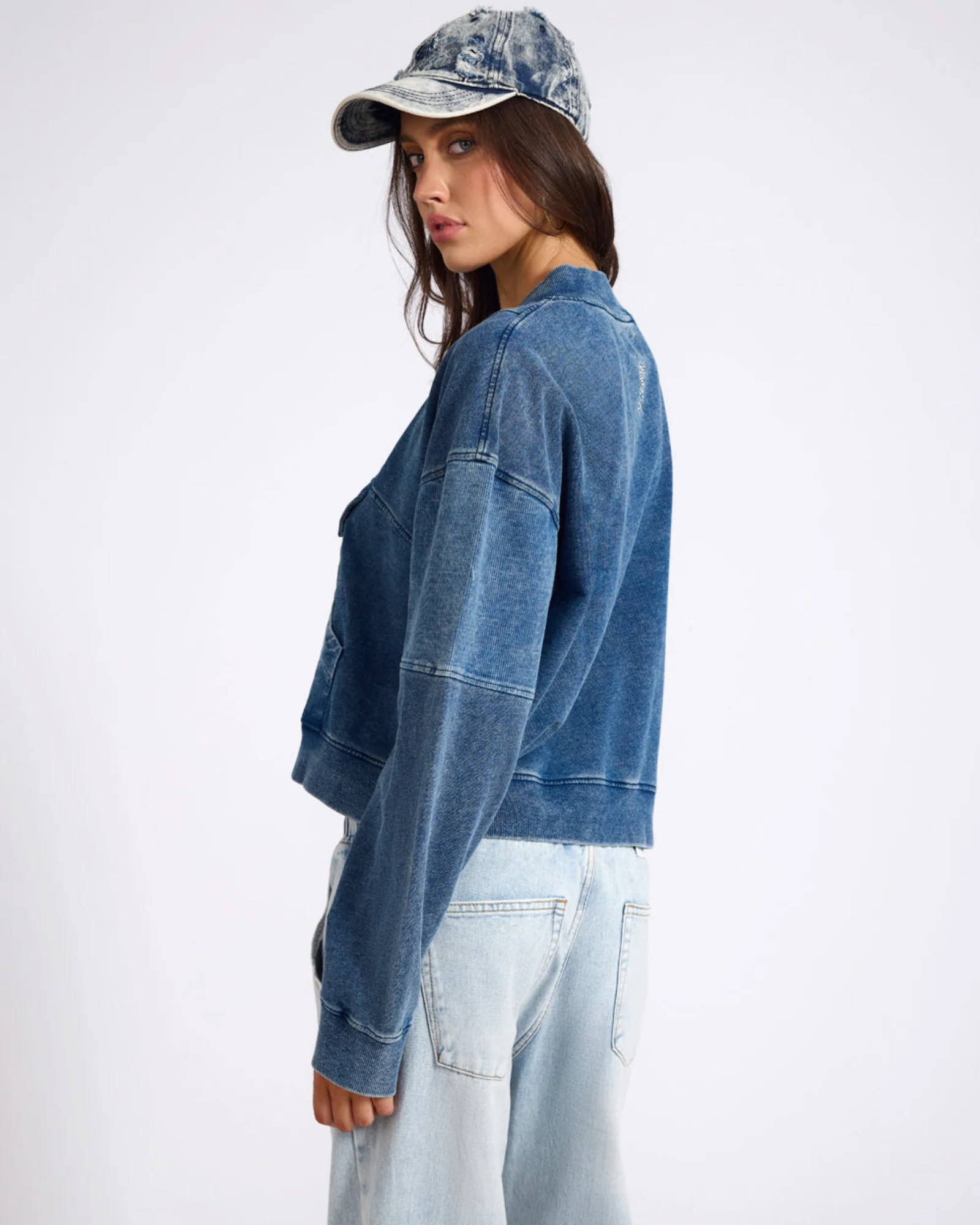 Retro Fade Panelled V Sweater - Washed Blue - Image 6