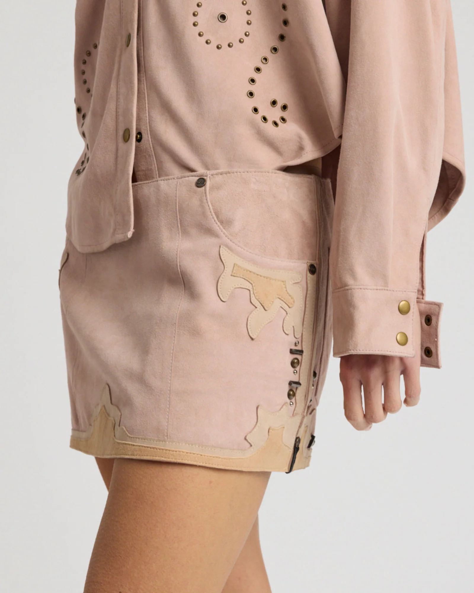 Rodeo Renegade Studded Applique Low Waist Mini Suede Skirt - Dusty Pink - Image 5