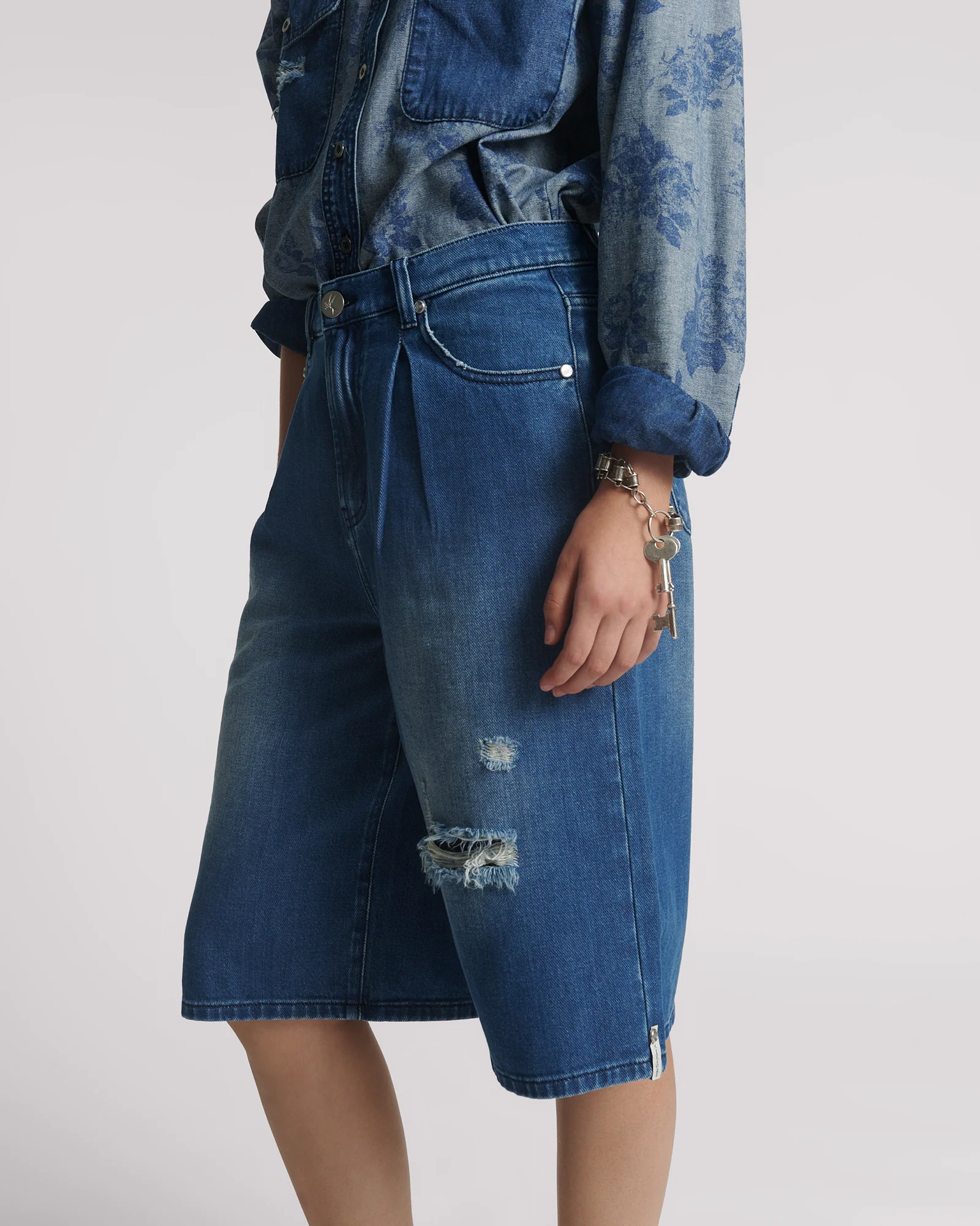 Beastie Low Waist Wide Leg Super Long Length Denim Jorts - Rosewood - Image 3