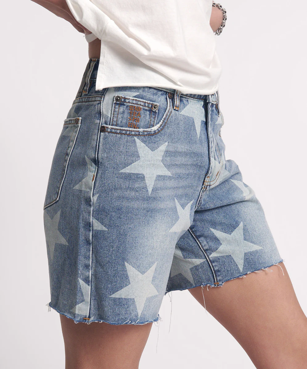 Jackson Mid Waist Wide Leg Denim Shorts - Starwash Blue - Image 7