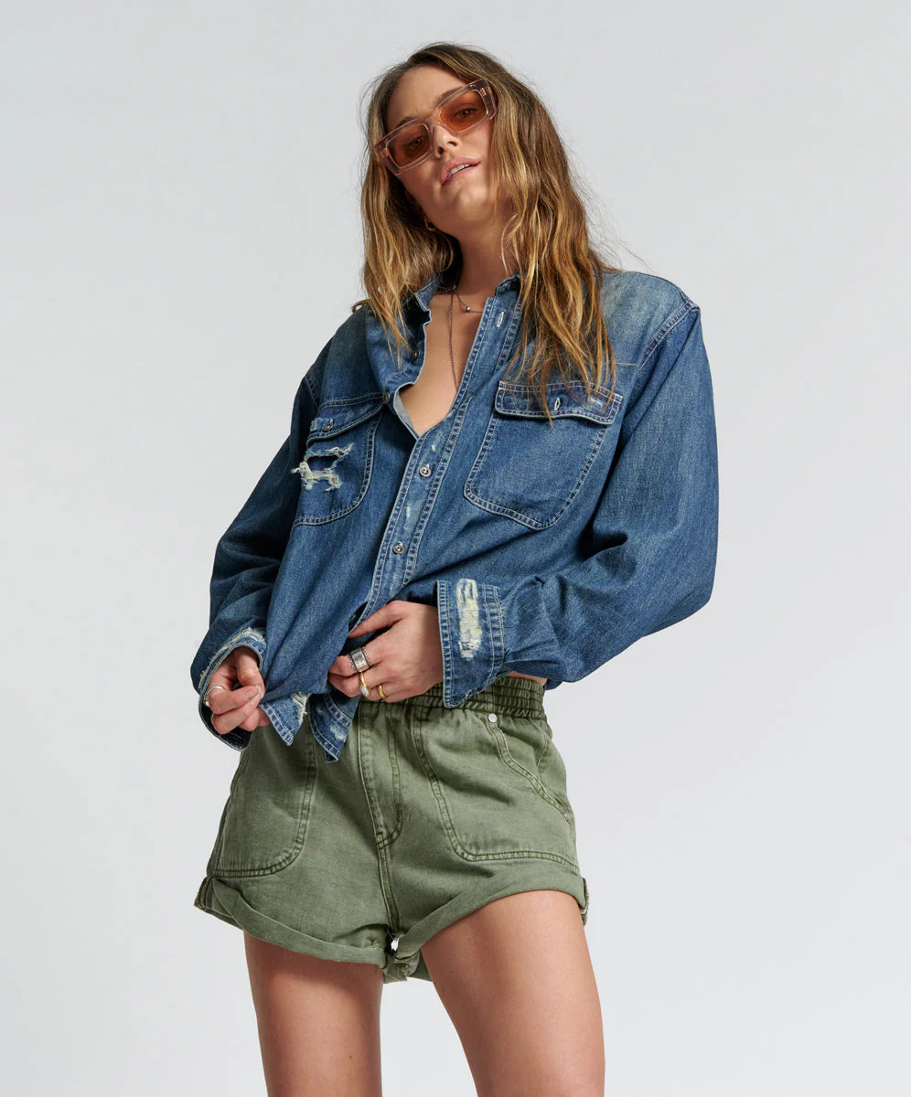 SUPER KHAKI HUNTERS MID LENGTH RELAXED SHORT - Image 2