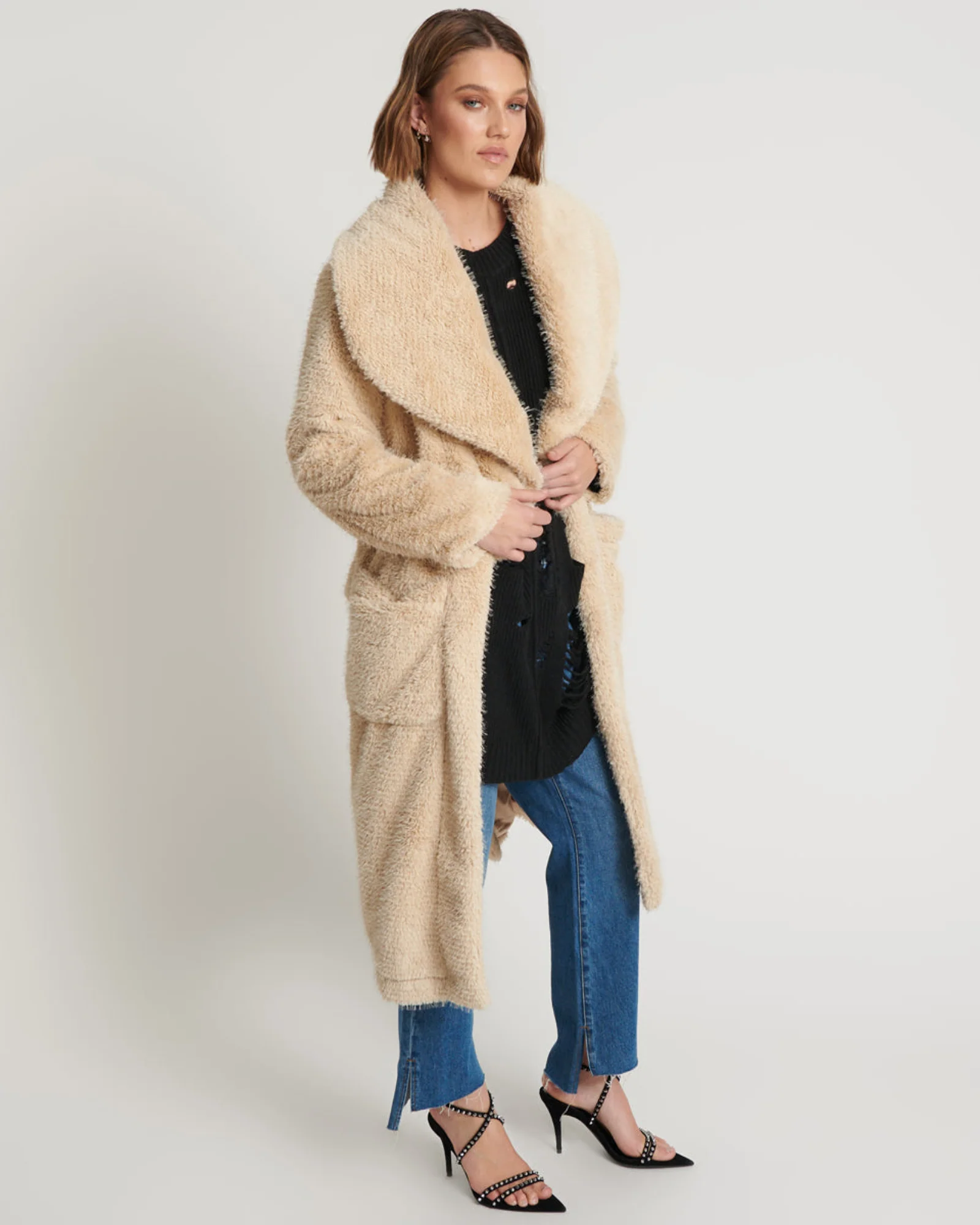 The Wonderland Faux Fur Coat - Cream - Image 5